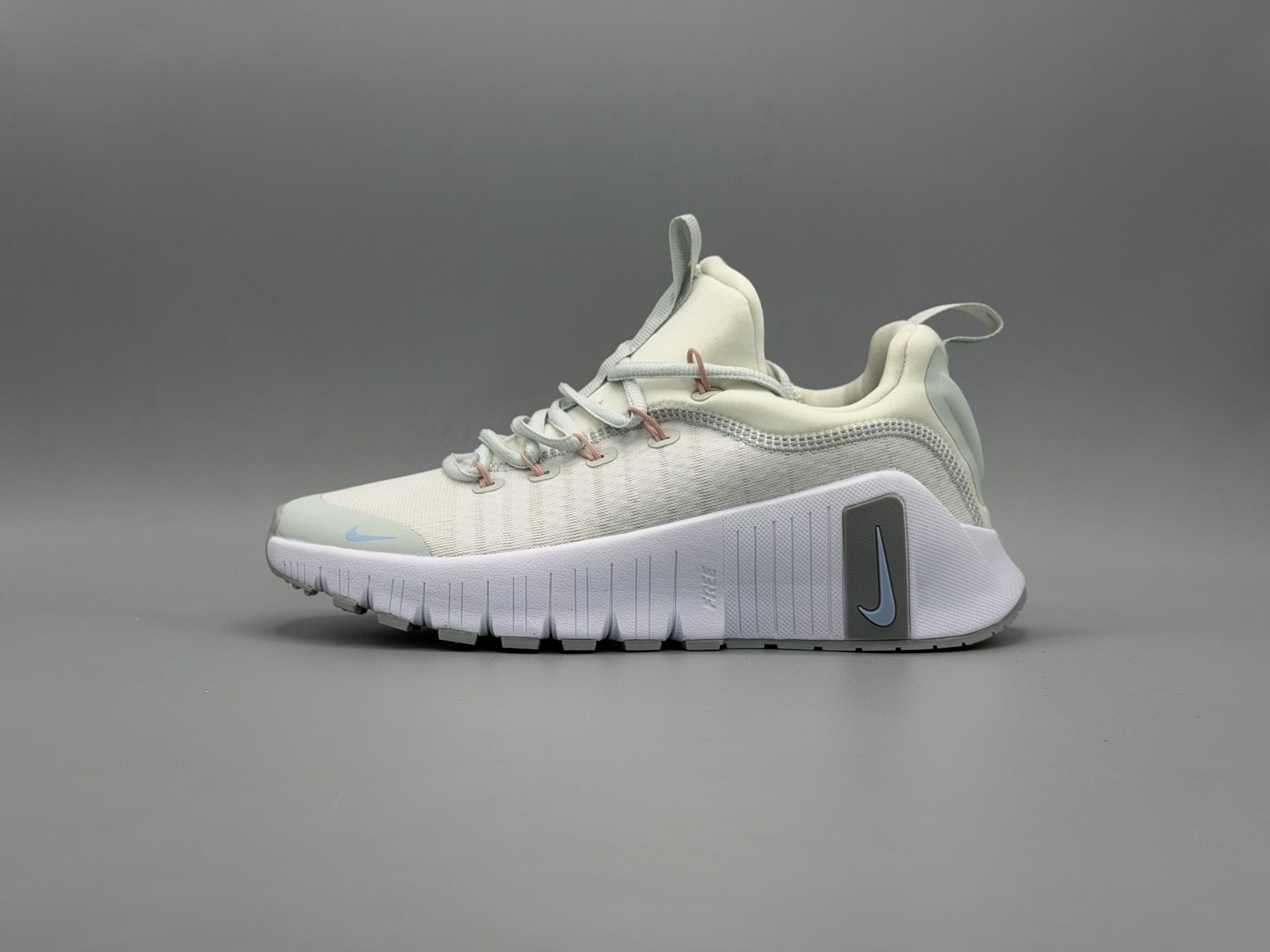 کتانی نایکی متکان6 شیری سفید/Nike Metcon